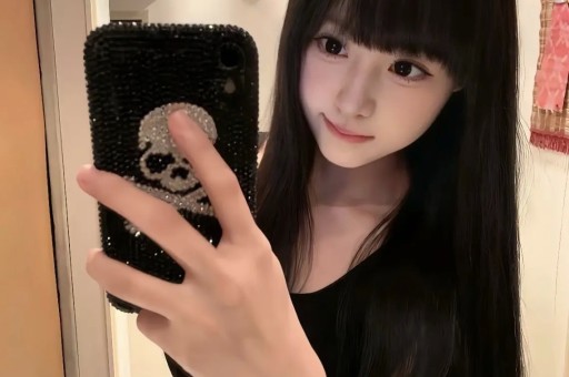 内娱女演员深夜醉酒打车卸下明星包袱全程真实到离谱！
