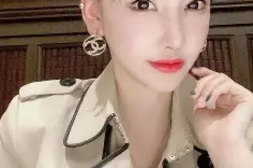 荣梓杉塌房出轨打人传私密照声明造假网友：他才19岁就烂了
