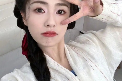 陪睡陪玩竟然只是冰山一角又有女星自曝圈内黑幕五十五岁了都不肯放过