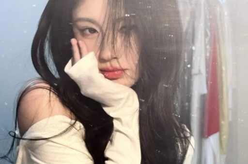 女明星集体“塌房”她们为啥都不装了