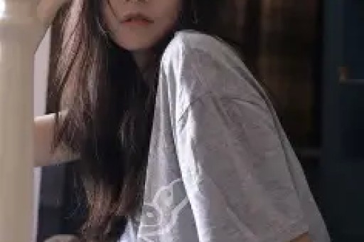 曝二字功夫巨星老婆出轨自家里偷情被老公抓奸成龙吴京被猜测
