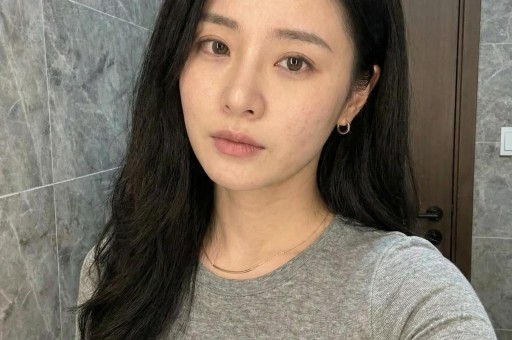 假唱、假脸、假学历走光这些丑态百出的明星底线在哪里？