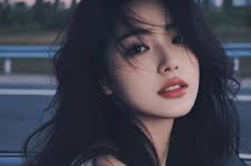 一手好牌打稀碎 三料影后马苏 被黑人驮肩 帮闺蜜撒谎 终究自断前程